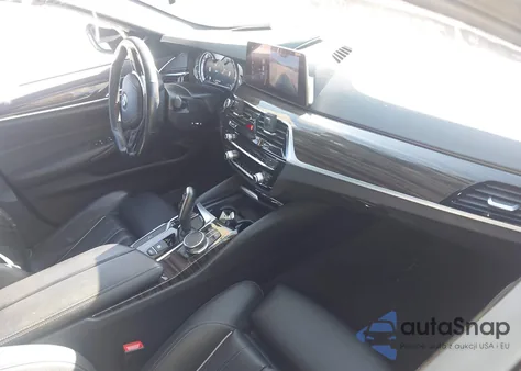 2019 BMW 540I из США, поврежденный, VIN WBAJE5C55KWW22648